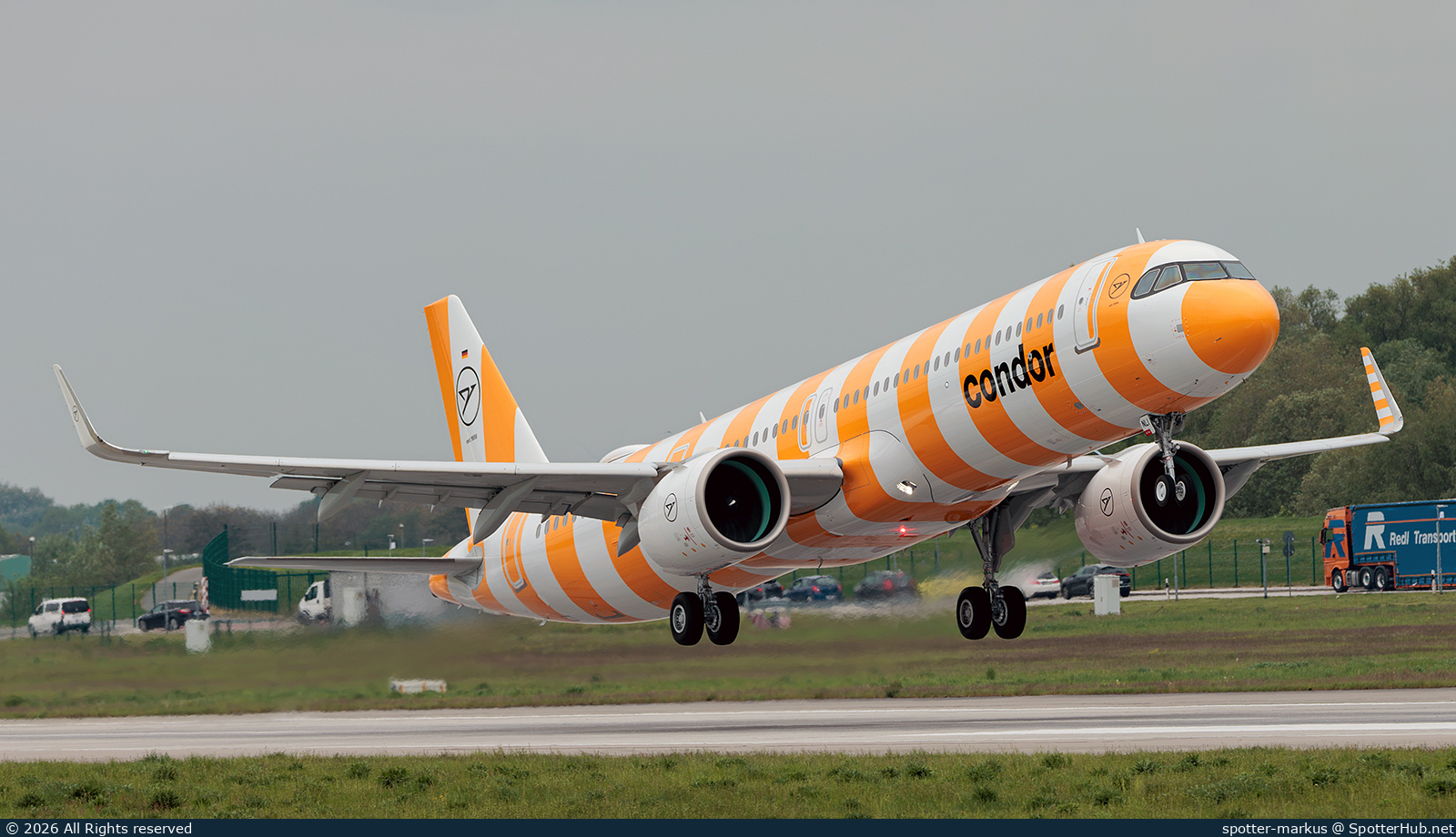 Photo of D-ANLI - Airbus A321-271NX operated by Condor