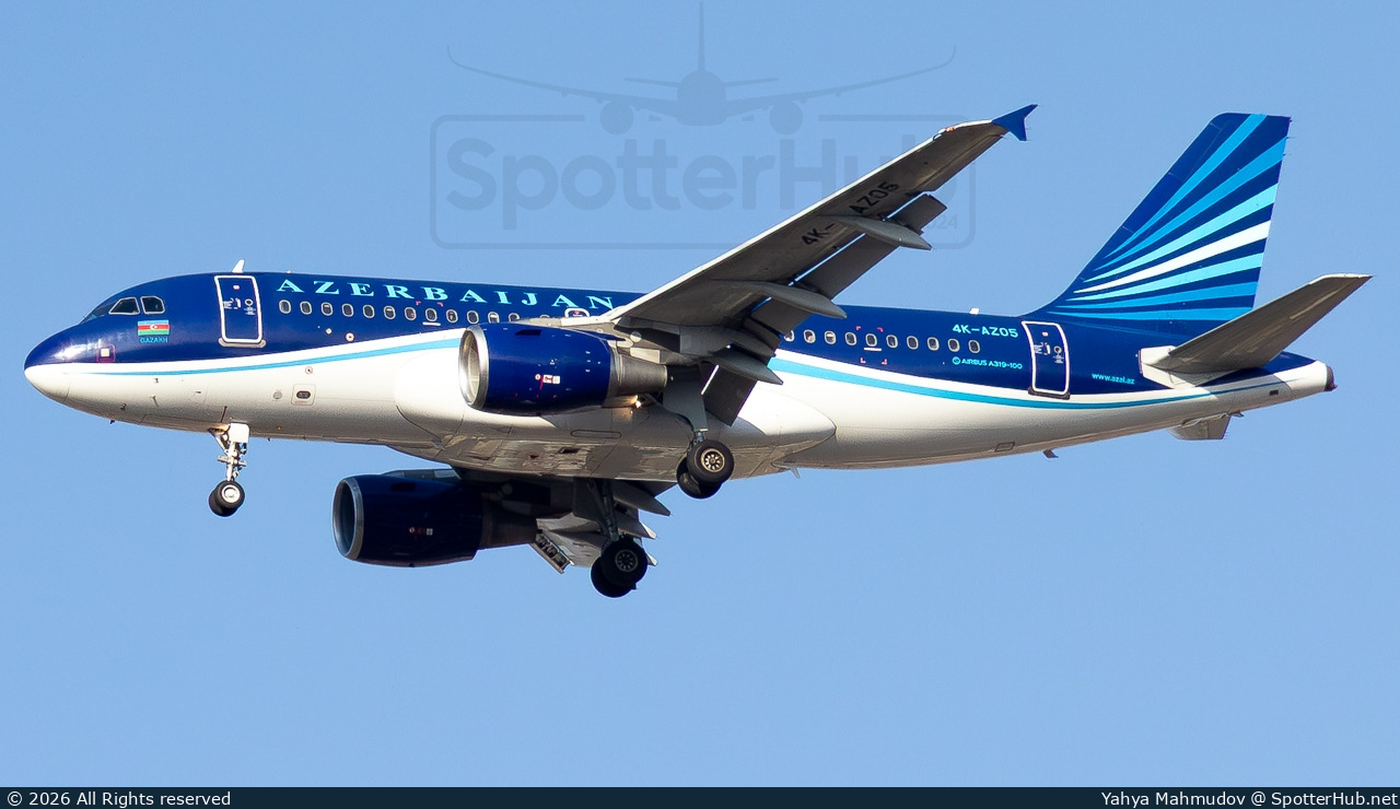 Photo of 4K-AZ05 - Airbus A319-111 operated by Azerbaijan Airlines
