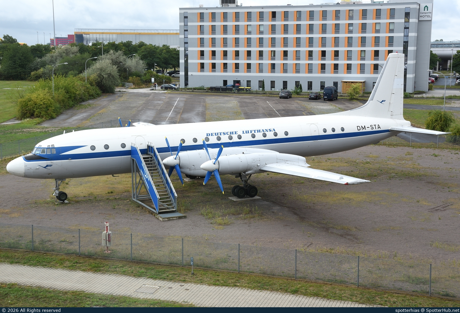 Photo of DM-STA - Ilyushin Il-18V operated by Deutsche Lufthansa