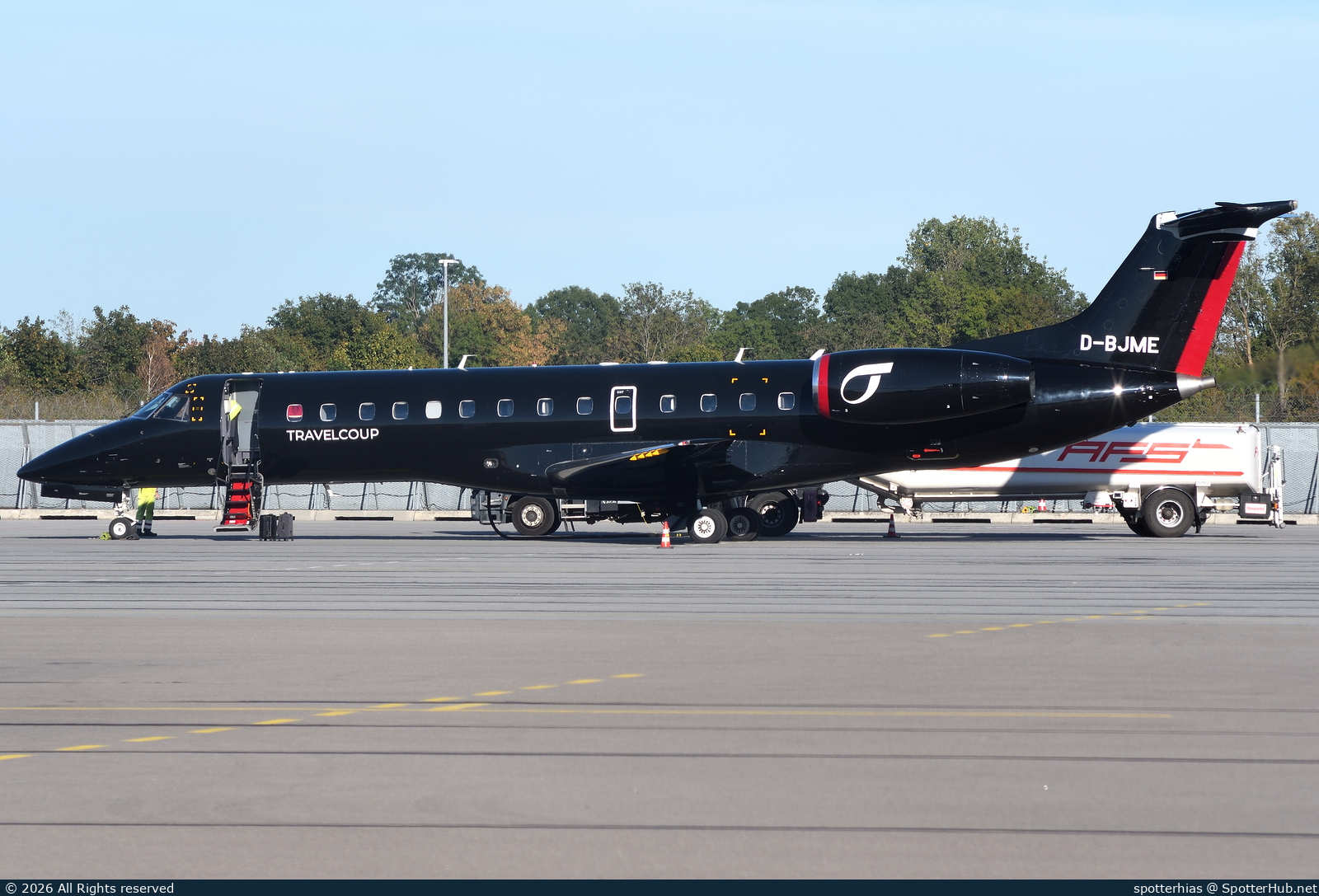 Photo of D-BJME - Embraer ERJ-135ER operated by Arcus-Air