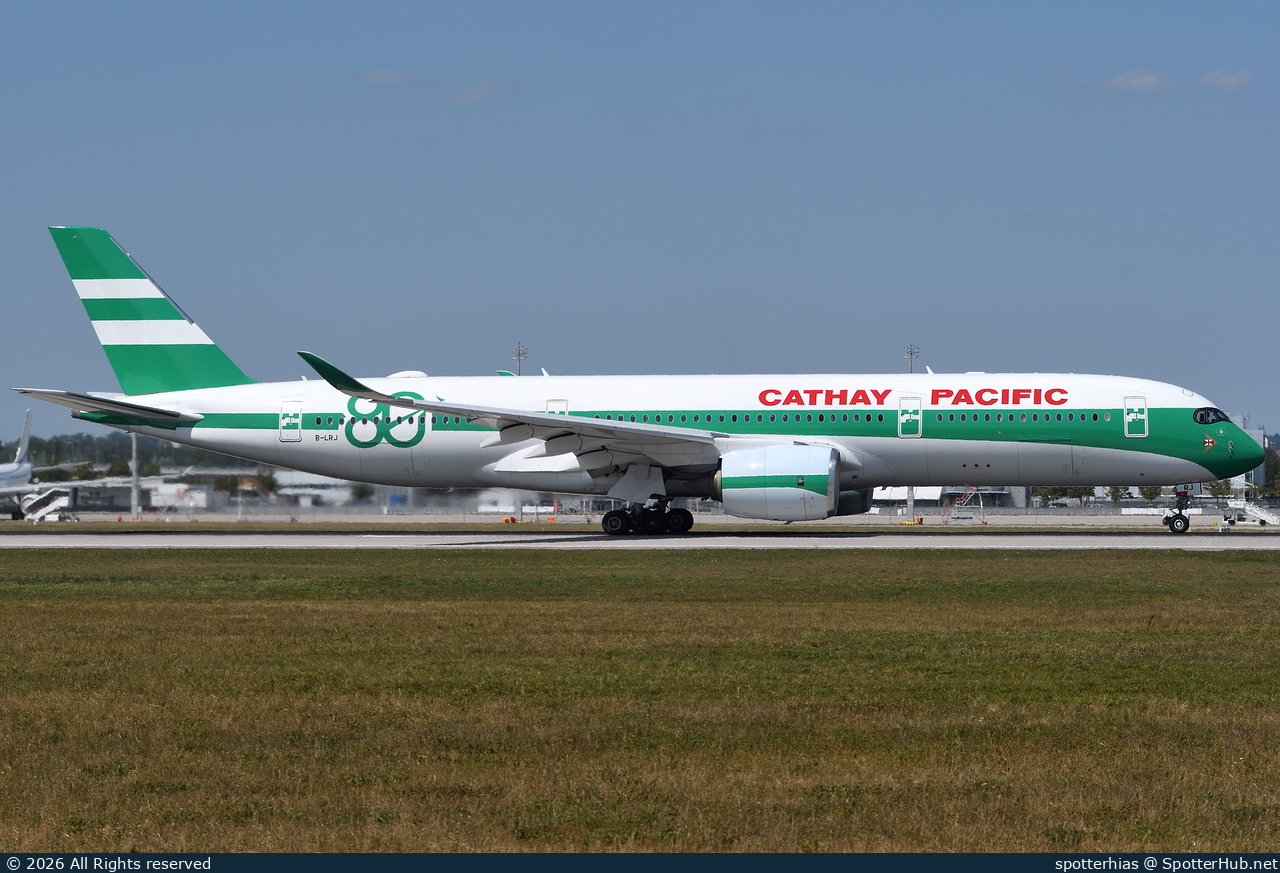 Photo of B-LRJ - Airbus A350-941 operated by Cathay Pacific Airways
