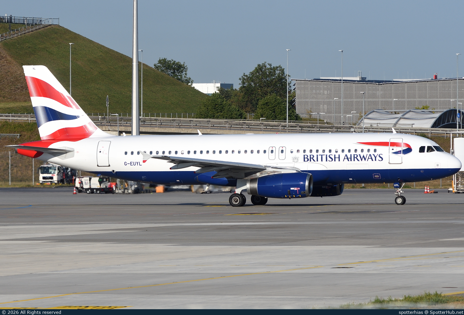 Photo of G-EUYL - Airbus A320-232 operated by British Airways