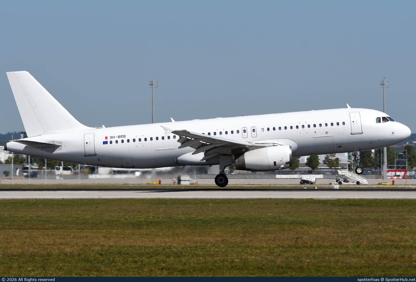 Photo of 9H-BRB - Airbus A320-232 operated by Heston Airlines (opb Valletta Airlines)