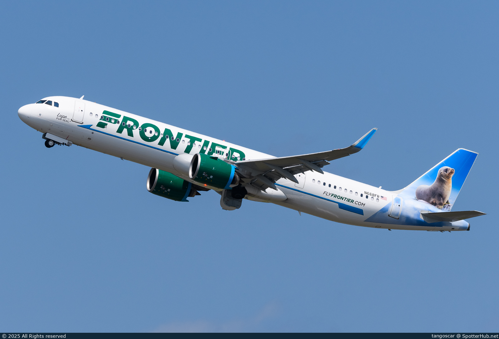 Photo of N668FR - Airbus A321-271NX operated by Frontier Airlines