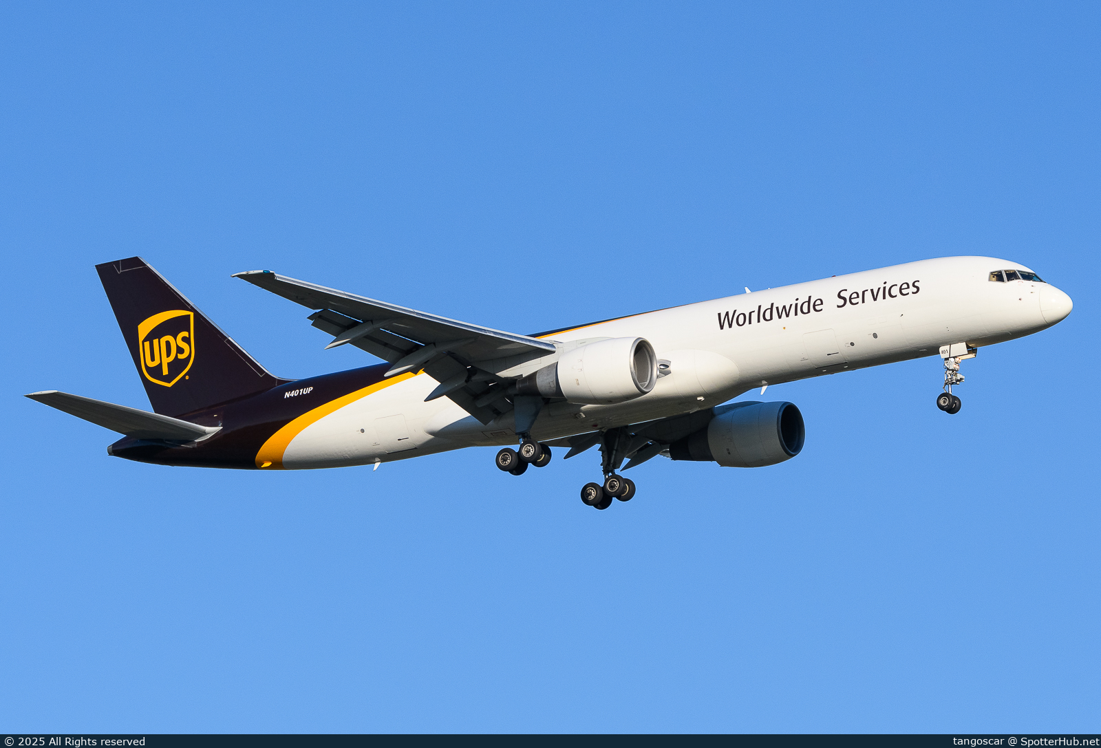 Photo of N401UP - Boeing 757-24APF operated by UPS United Parcel Service