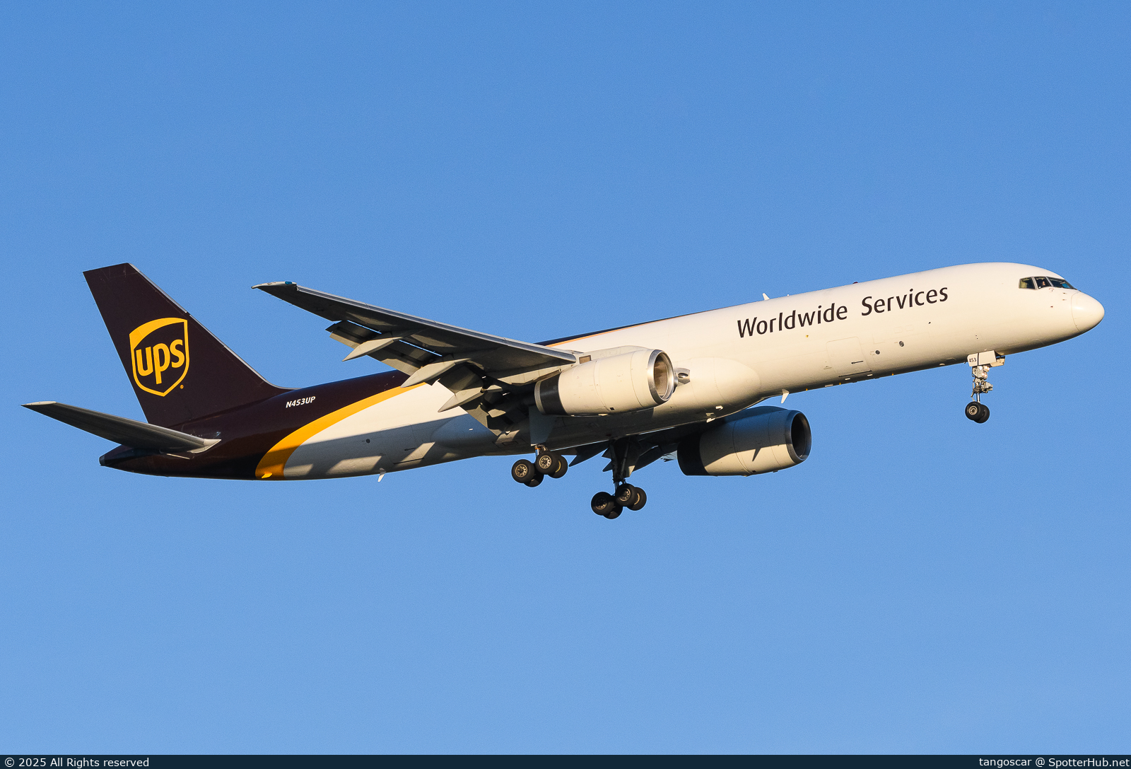 Photo of N453UP - Boeing 757-24APF operated by UPS United Parcel Service