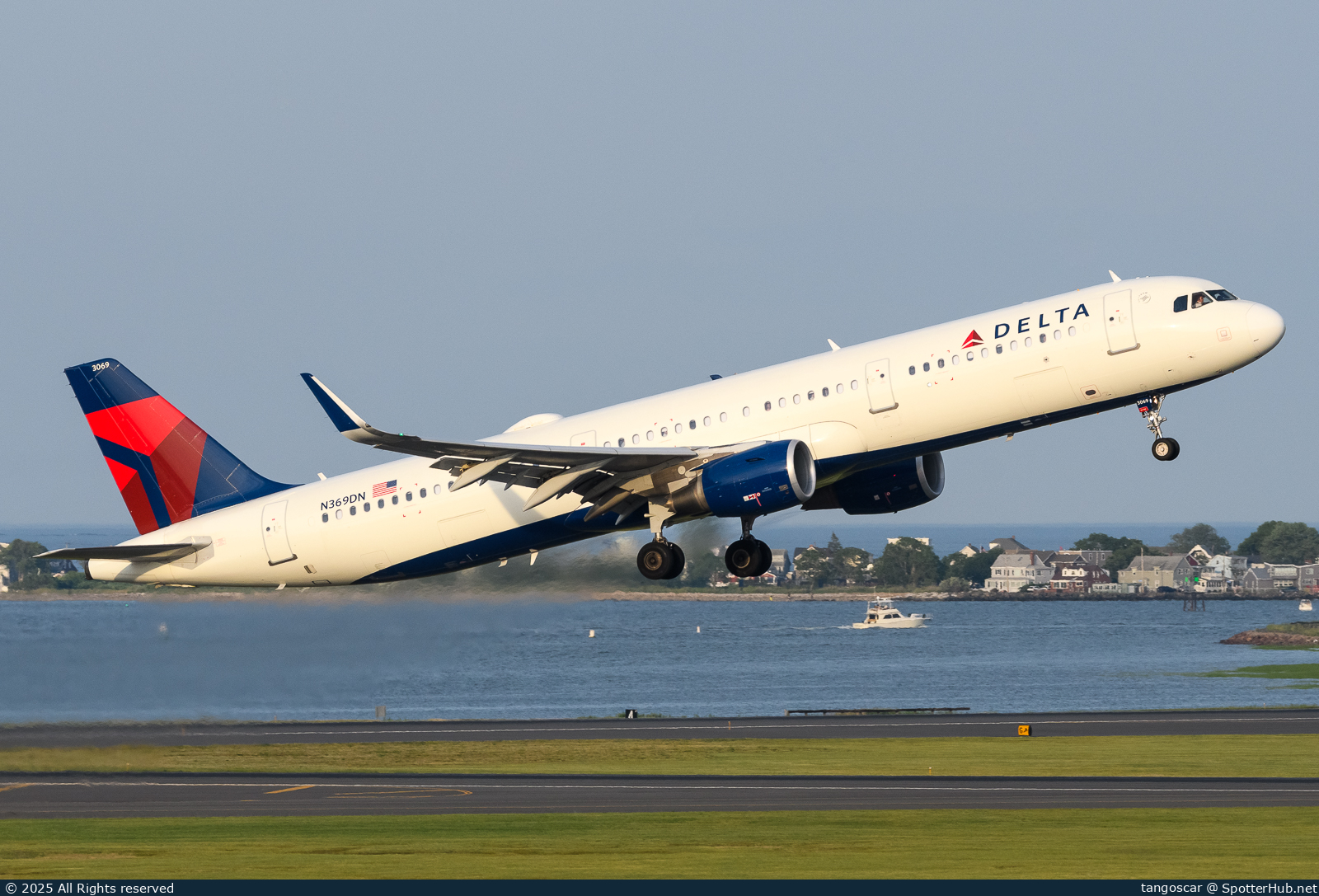 Photo of N369DN - Airbus A321-211 operated by Delta Air Lines