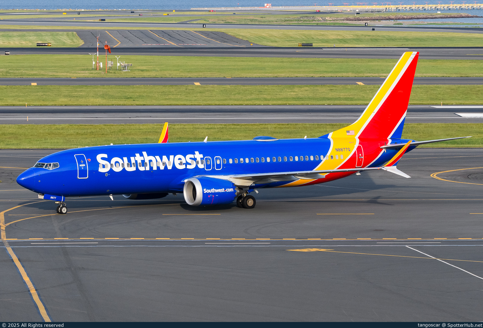 Photo of N8877Q - Boeing 737 MAX 8 operated by Southwest Airlines