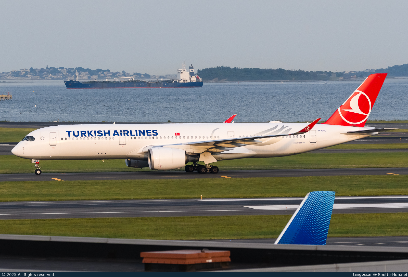 Photo of TC-LGJ - Airbus A350-941 operated by Turkish Airlines