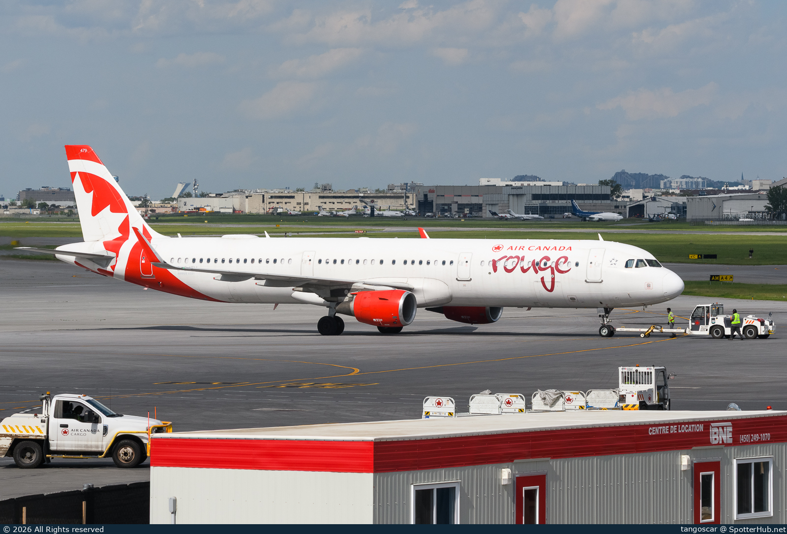 Photo of C-GJTH - Airbus A321-211 operated by Air Canada Rouge