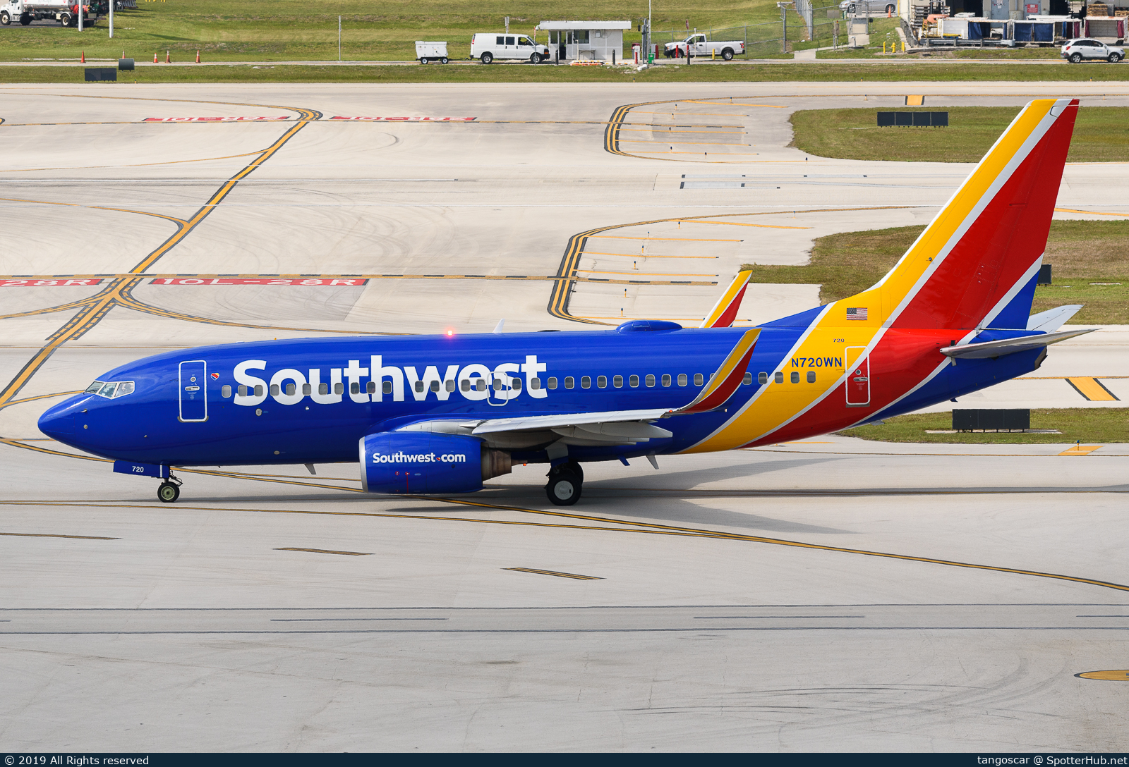 Photo of N720WN - Boeing 737-7H4 operated by Southwest Airlines