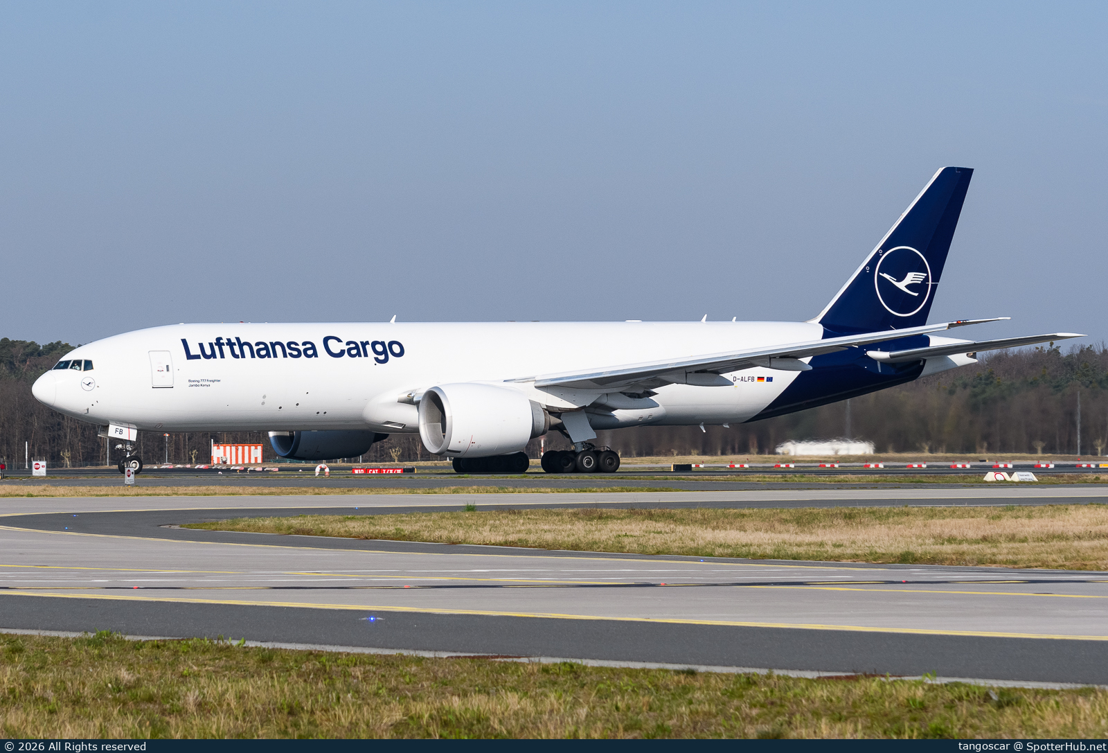Photo of D-ALFB - Boeing 777-FBT operated by Lufthansa Cargo