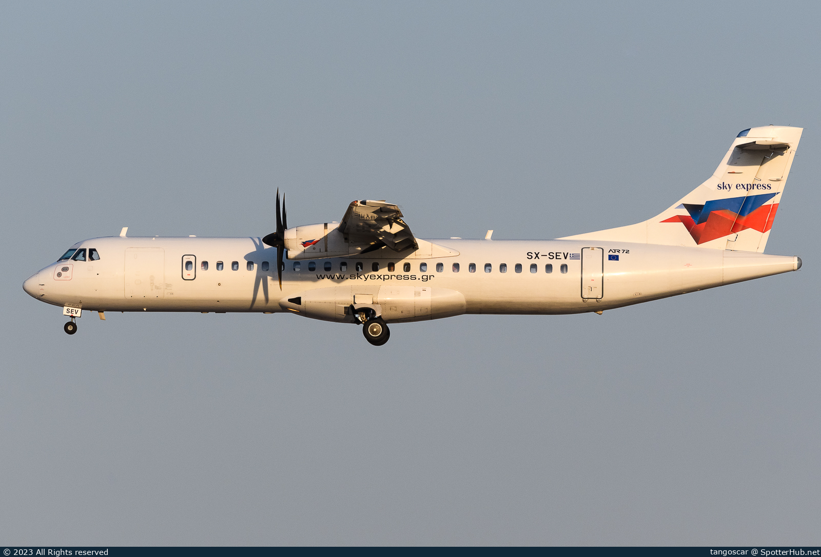 Photo of SX-SEV - ATR 72-500 operated by Sky Express