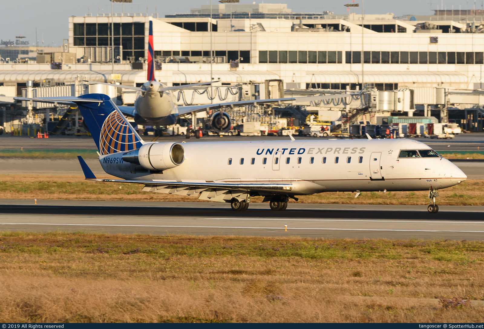 Photo of N969SW - Bombardier CRJ-200LR operated by United Express (opb SkyWest Airlines)