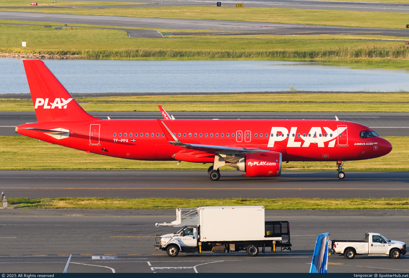 Photo of TF-PPA - Airbus A320-251N operated by PLAY