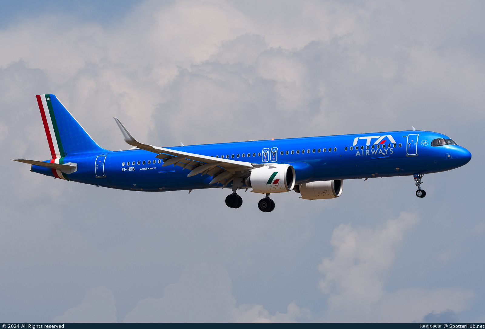 Photo of EI-HXB - Airbus A321-271NX operated by ITA Airways