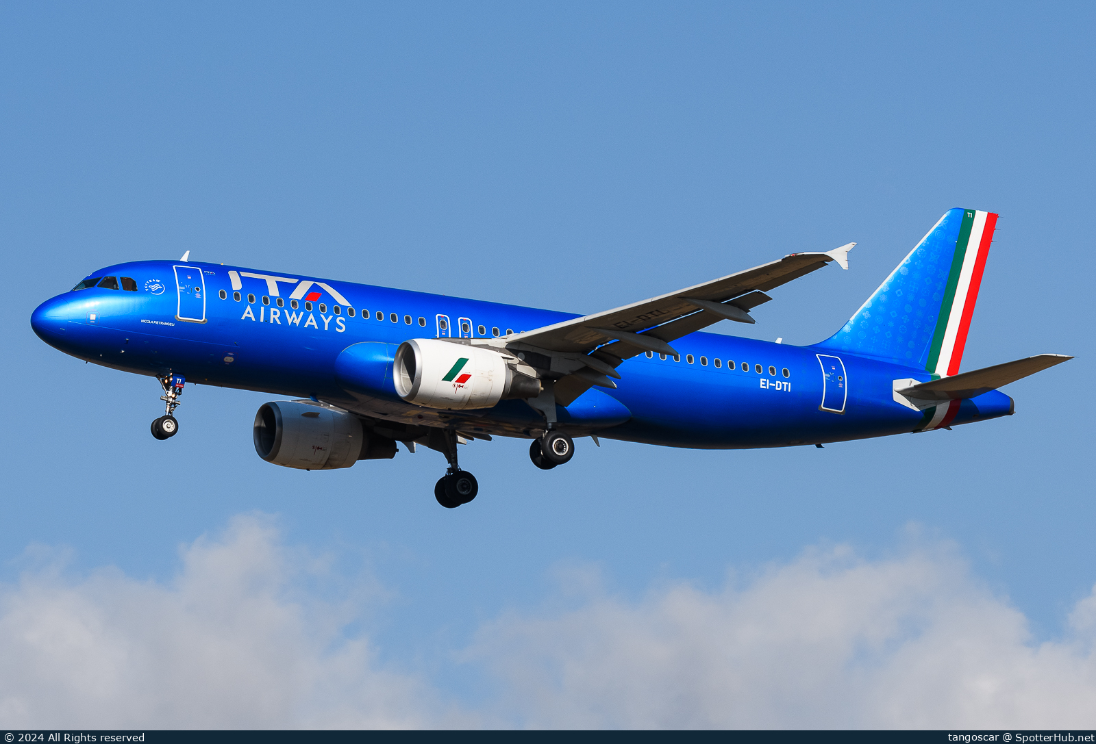 Photo of EI-DTI - Airbus A320-216 operated by ITA Airways