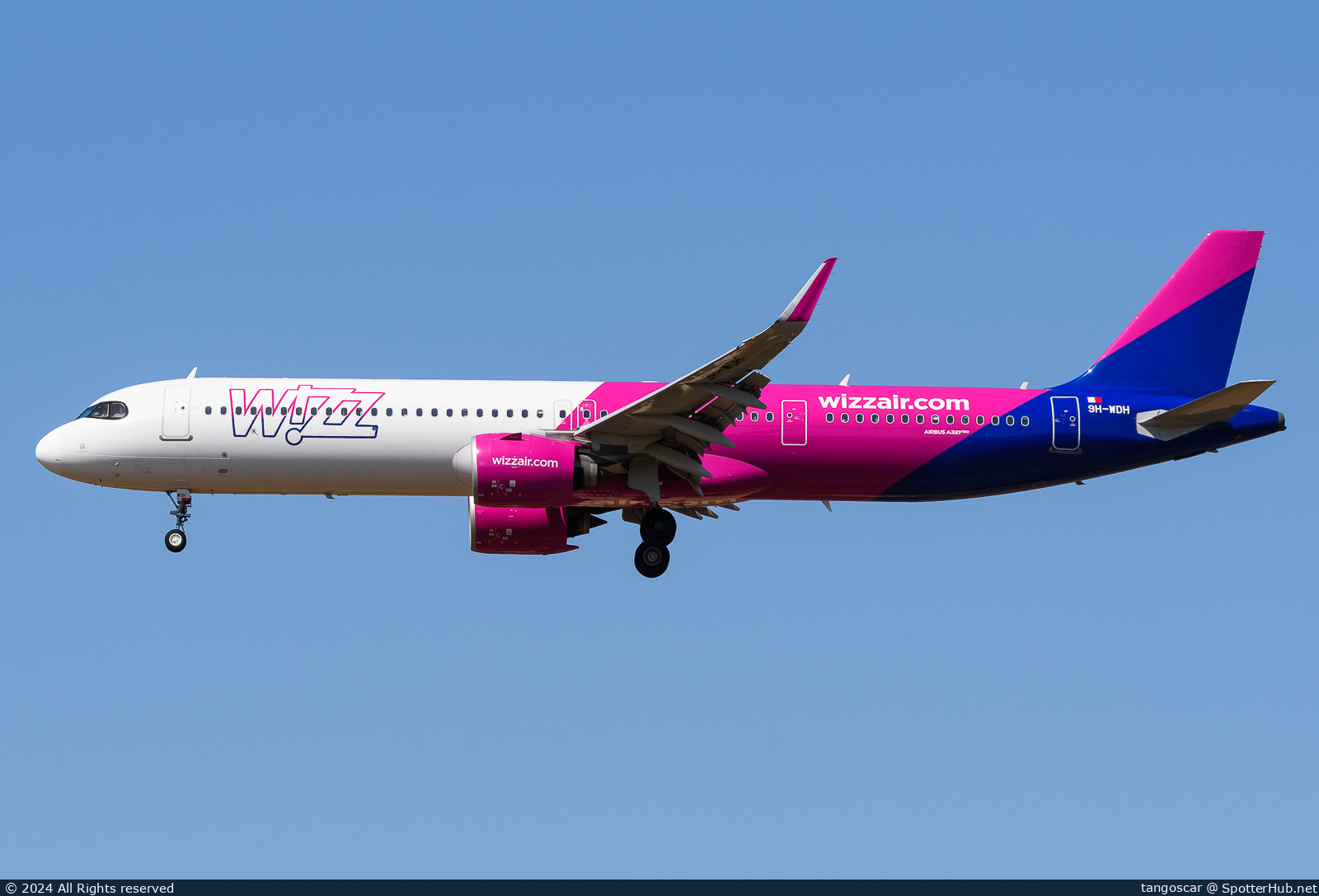 Photo of 9H-WDH - Airbus A321-271NX operated by Wizz Air Malta