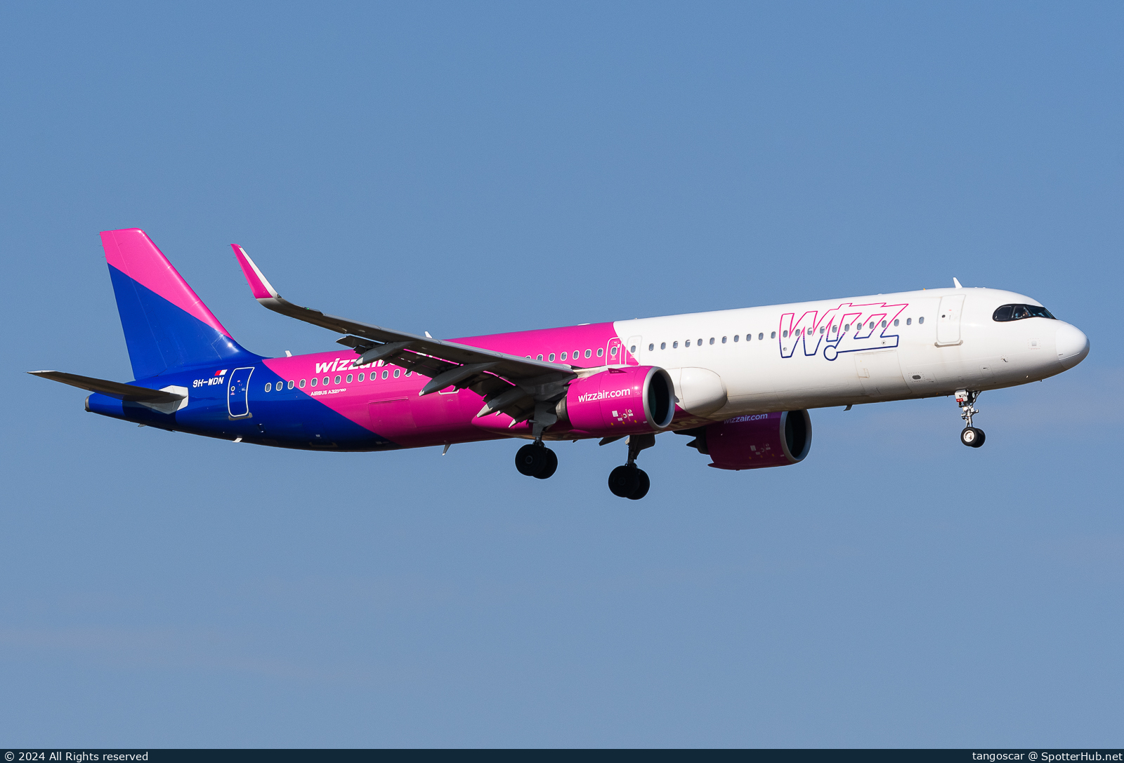 Photo of 9H-WDN - Airbus A321-271NX operated by Wizz Air Malta