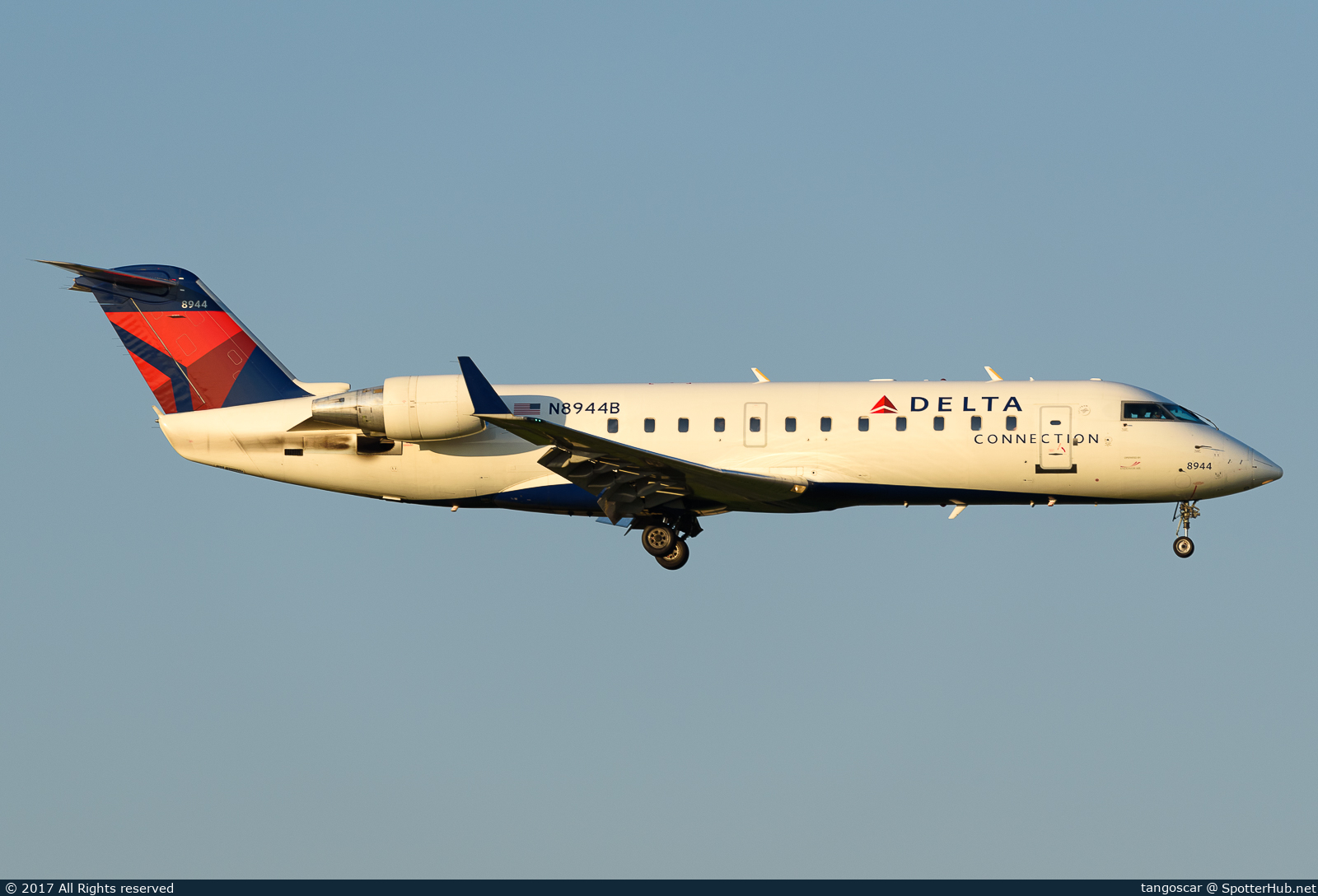 Photo of N8944B - Bombardier CRJ-200LR operated by Delta Connection (opb Endeavor Air)