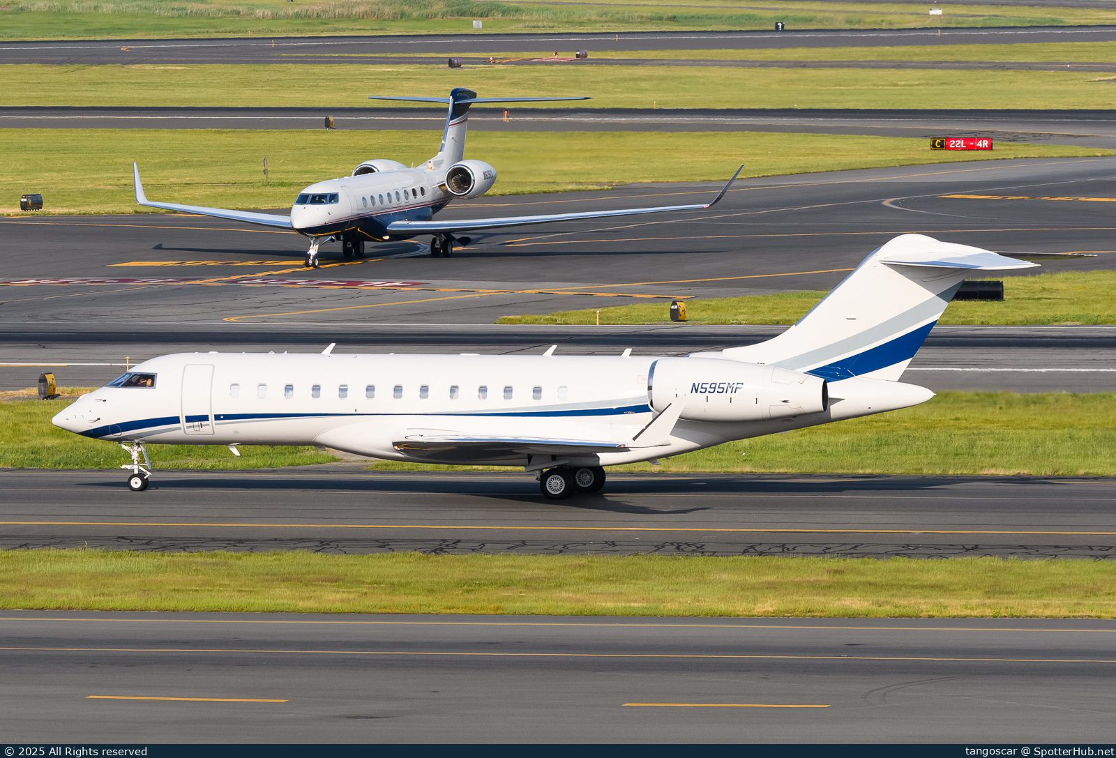 Photo of N595MP - Bombardier Global 6000 operated by Solairus Aviation