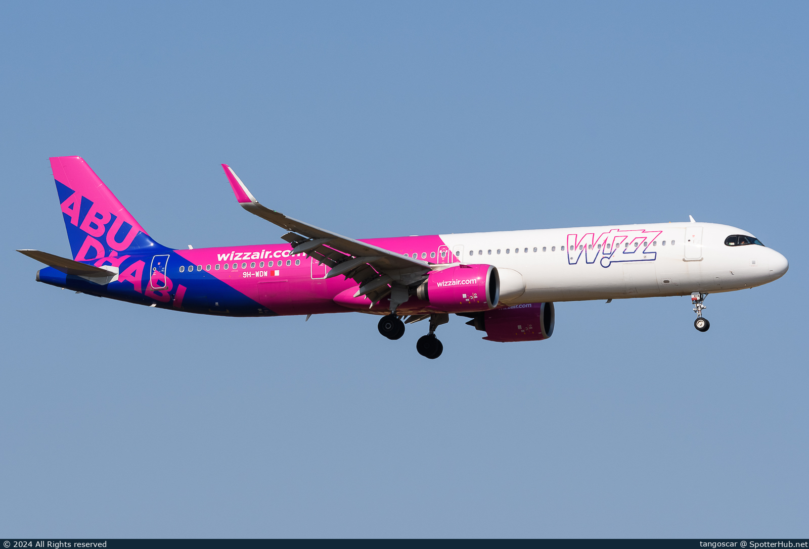 Photo of 9H-WDW - Airbus A321-271NX operated by Wizz Air Malta