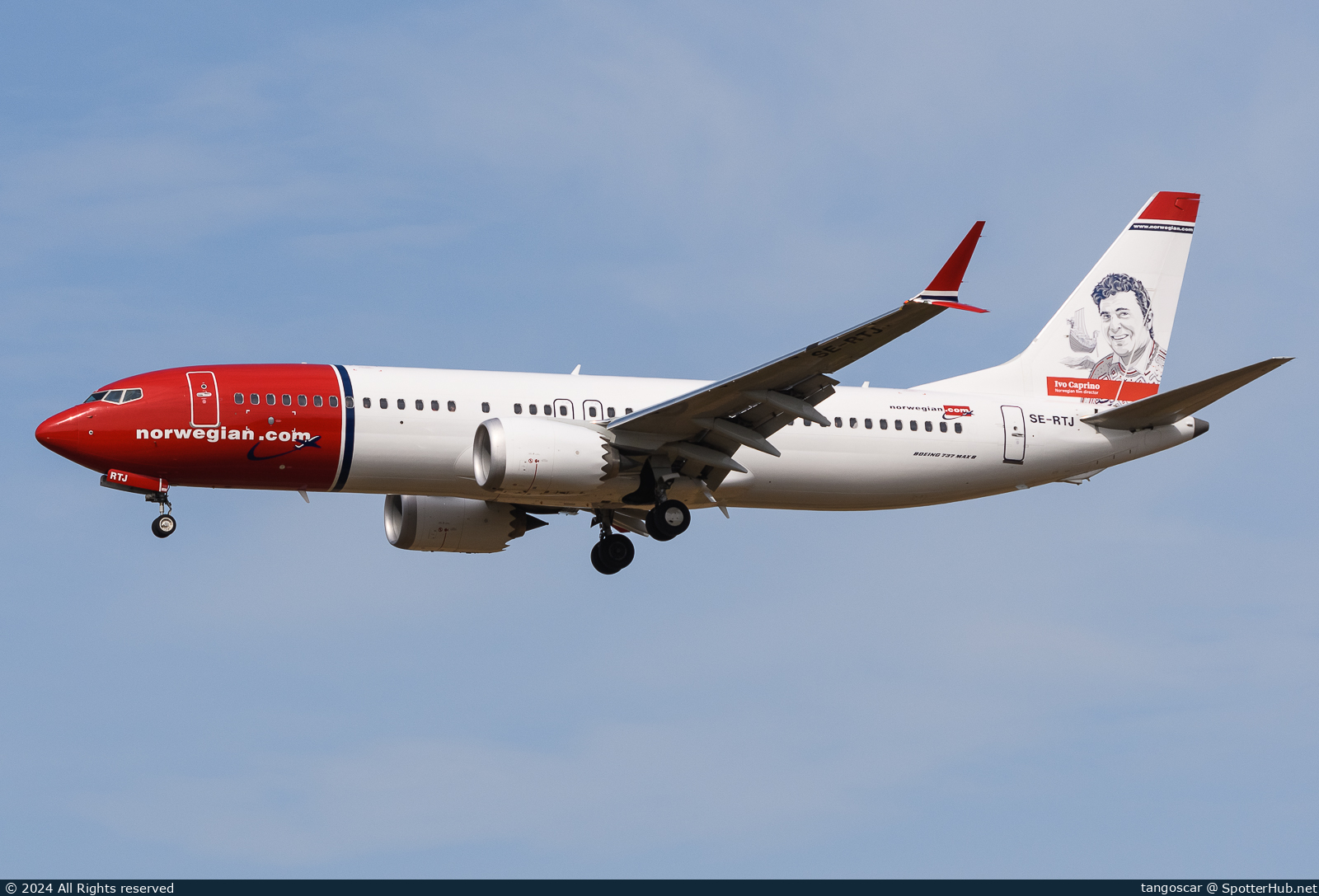 Photo of SE-RTJ - Boeing 737 MAX 8 operated by Norwegian Air Sweden