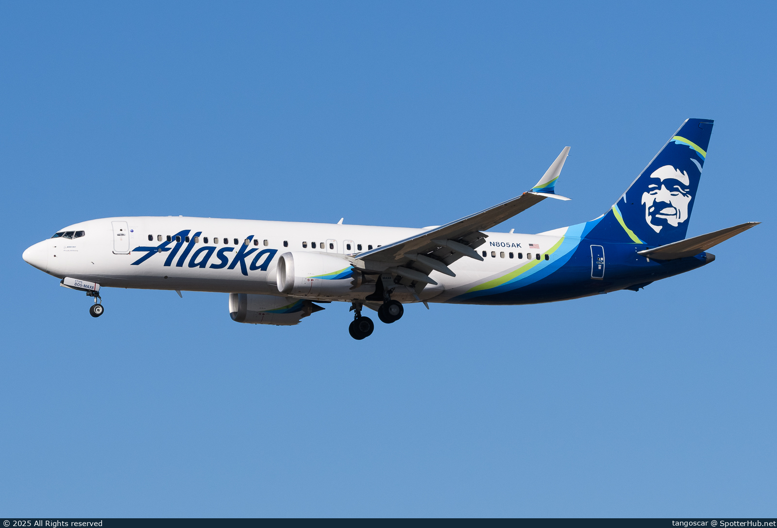 Photo of N805AK - Boeing 737 MAX 8 operated by Alaska Airlines