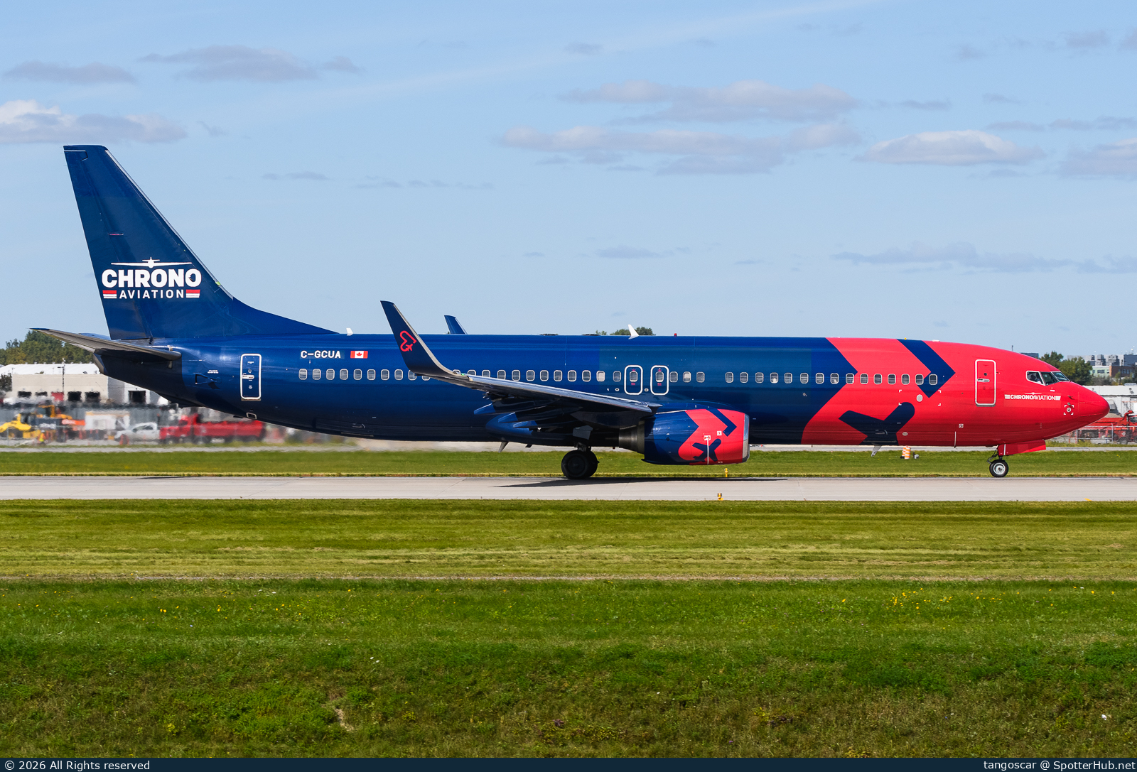 Photo of C-GCUA - Boeing 737-8Q8 operated by Chrono Aviation