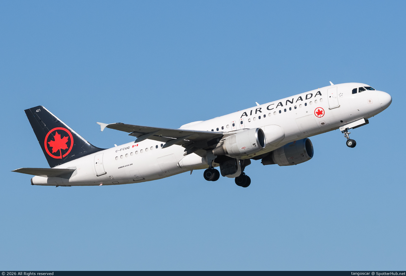 Photo of C-FCUG - Airbus A320-214 operated by Air Canada