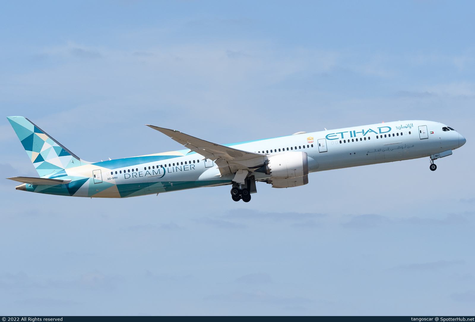 Photo of A6-BMH - Boeing 787-10 Dreamliner operated by Etihad Airways