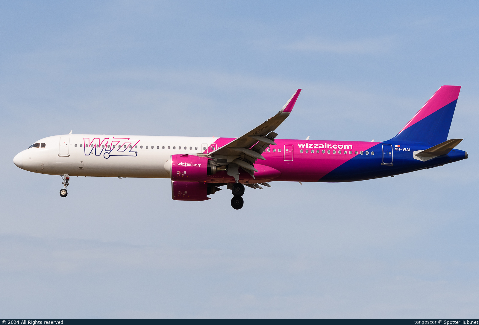 Photo of 9H-WAI - Airbus A321-271NX operated by Wizz Air Malta