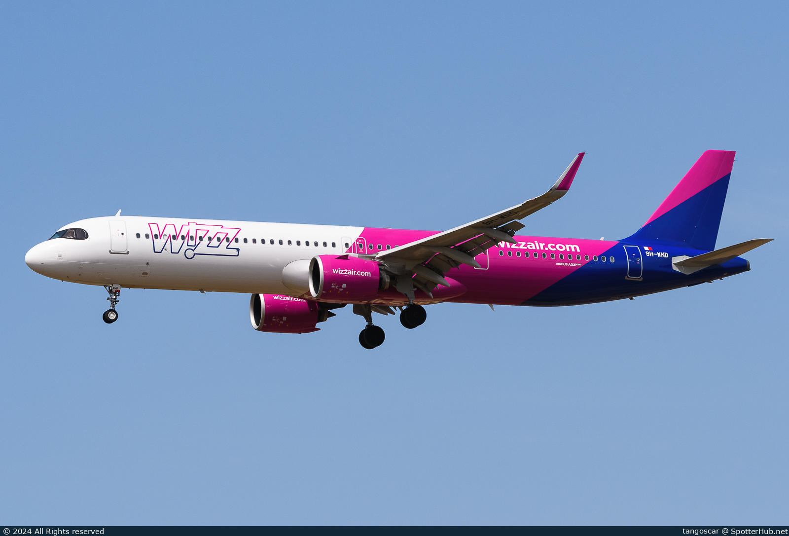Photo of 9H-WND - Airbus A321-271NX operated by Wizz Air Malta
