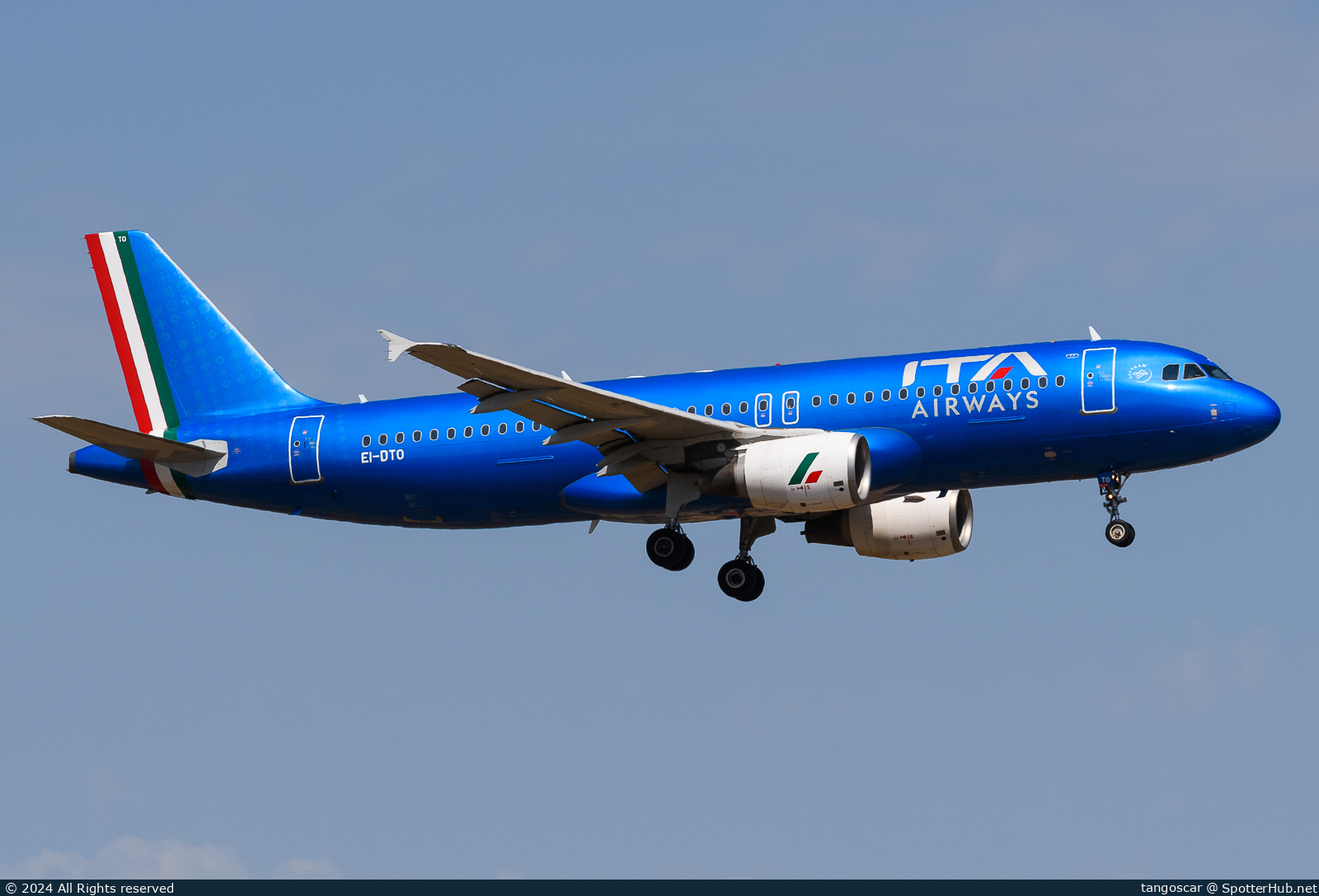 Photo of EI-DTO - Airbus A320-216 operated by ITA Airways