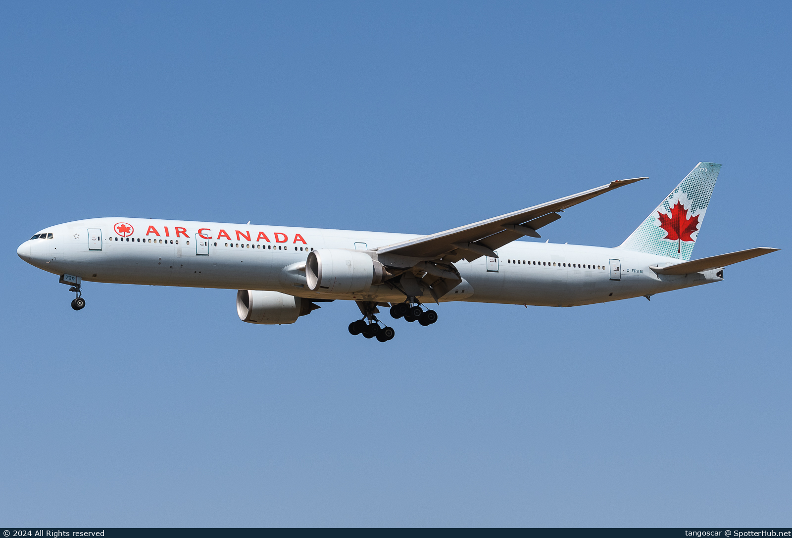Photo of C-FRAM - Boeing 777-333(ER) operated by Air Canada