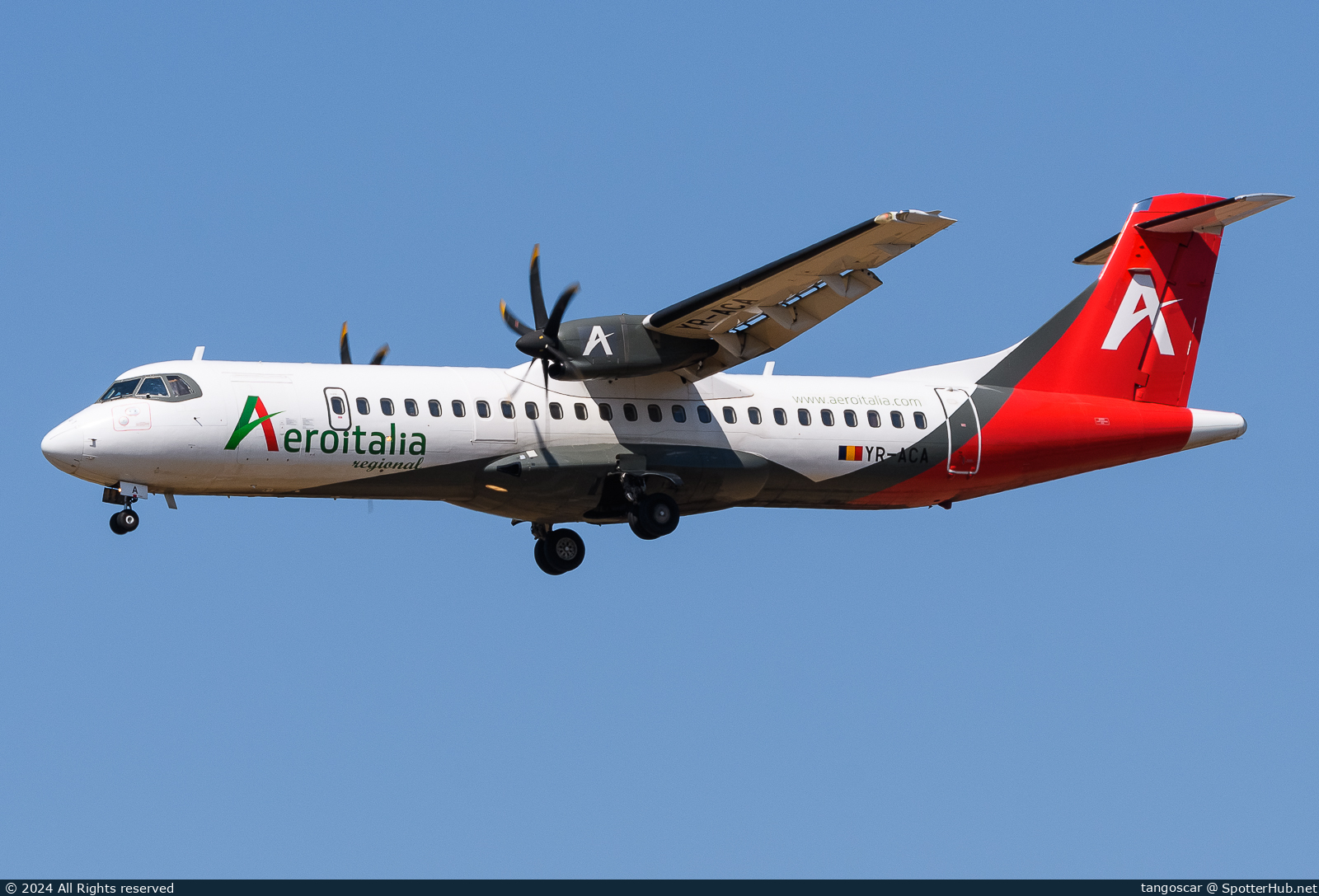 Photo of YR-ACA - ATR 72-600 operated by Aeroitalia Regional