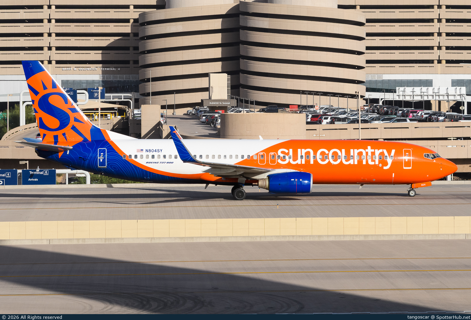 Photo of N804SY - Boeing 737-8Q8 operated by Sun Country Airlines