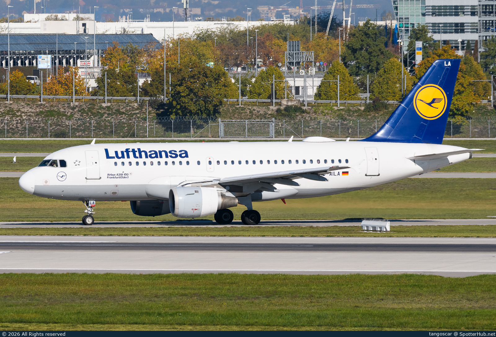 Photo of D-AILA - Airbus A319-114 operated by Lufthansa