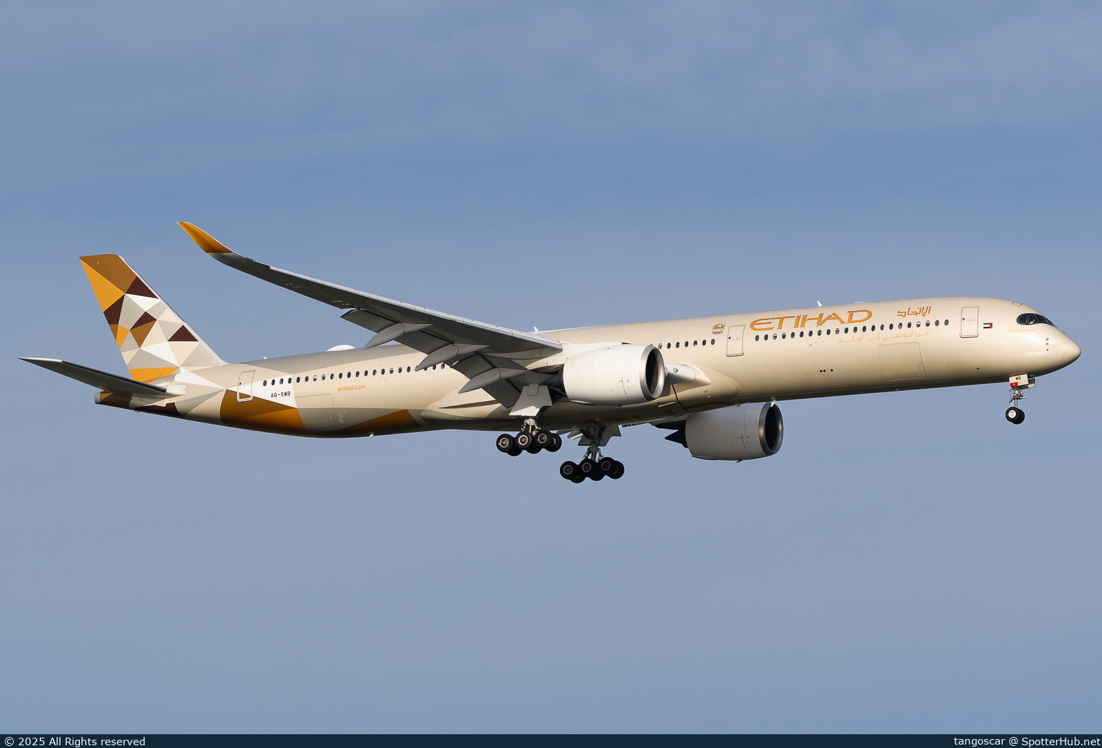 Photo of A6-XWB - Airbus A350-1041 operated by Etihad Airways