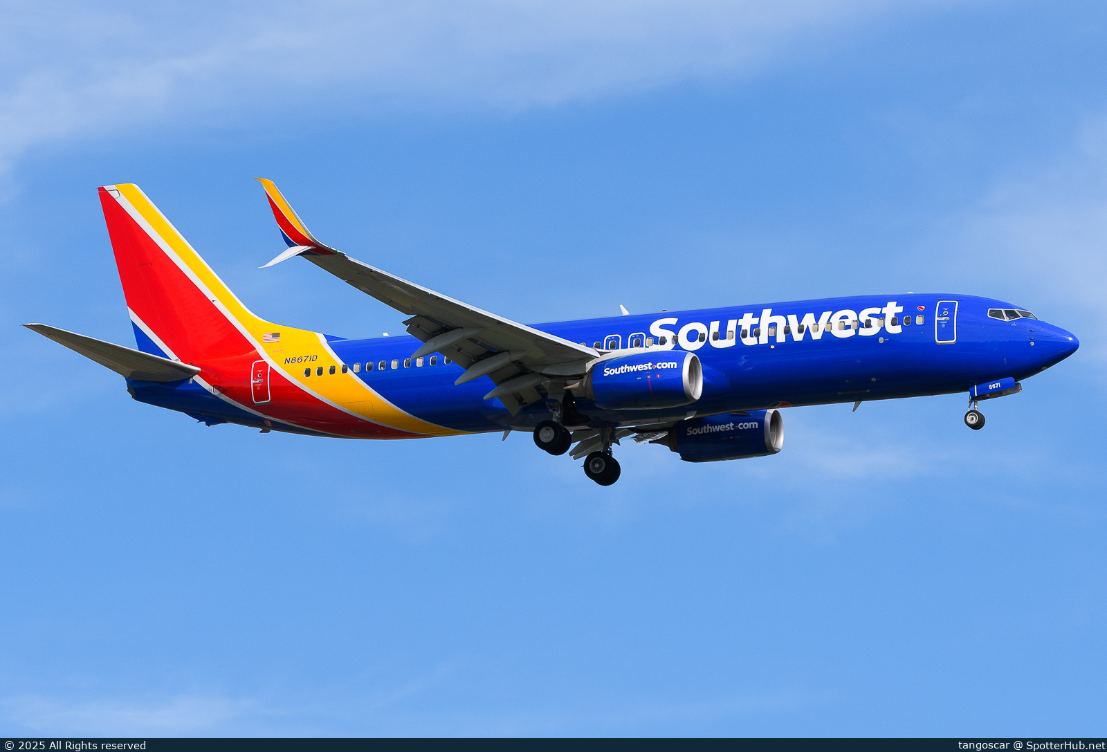 Photo of N8671D - Boeing 737-8H4 operated by Southwest Airlines