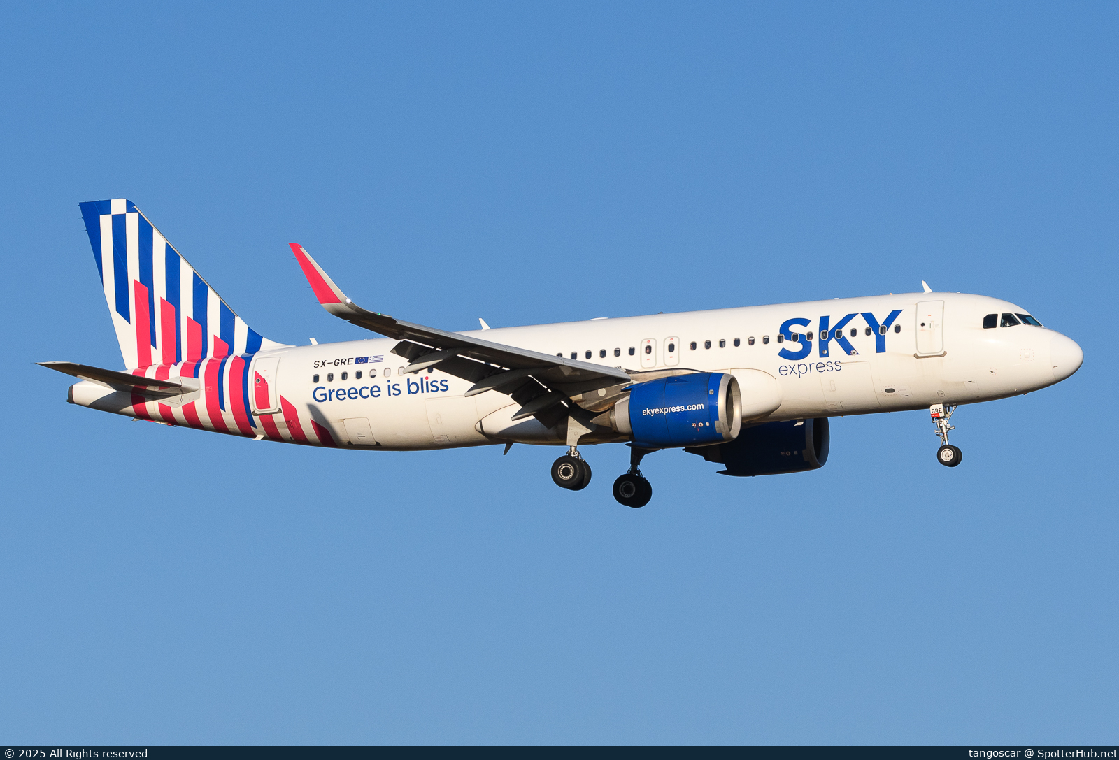 Photo of SX-GRE - Airbus A320-251N operated by Sky Express