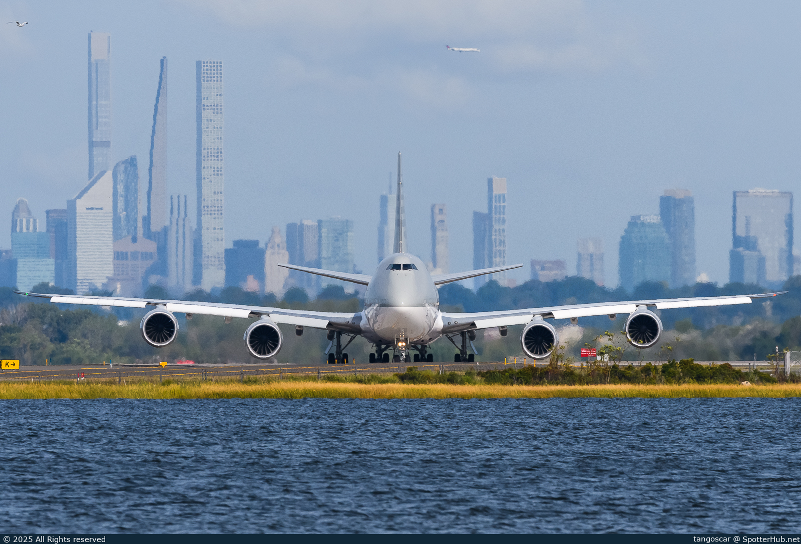 Photo of A7-HHE - Boeing 747-8KB(BBJ) operated by Qatar Amiri Flight