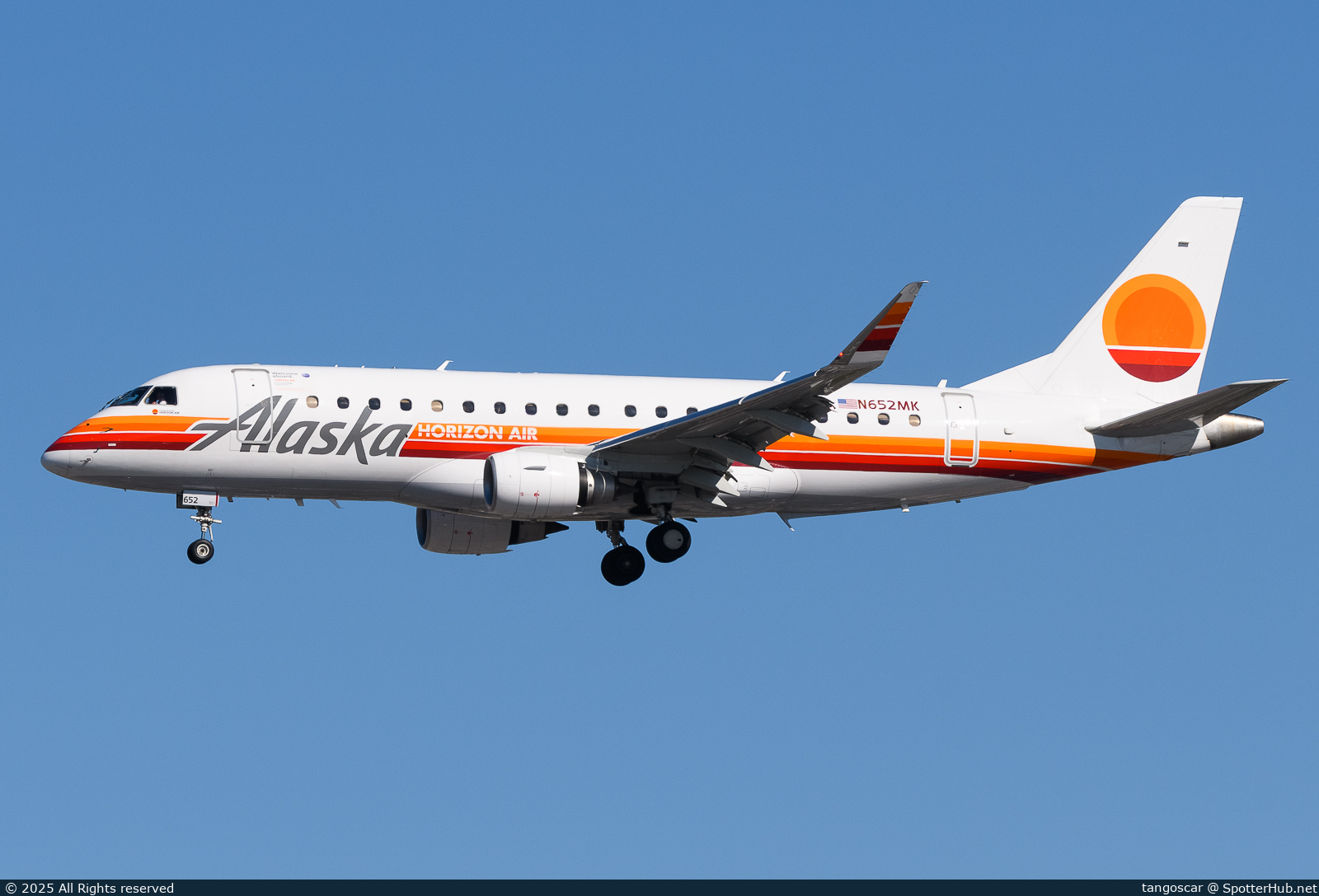 Photo of N652MK - Embraer ERJ-175LR operated by Alaska Airlines (opb Horizon Air)
