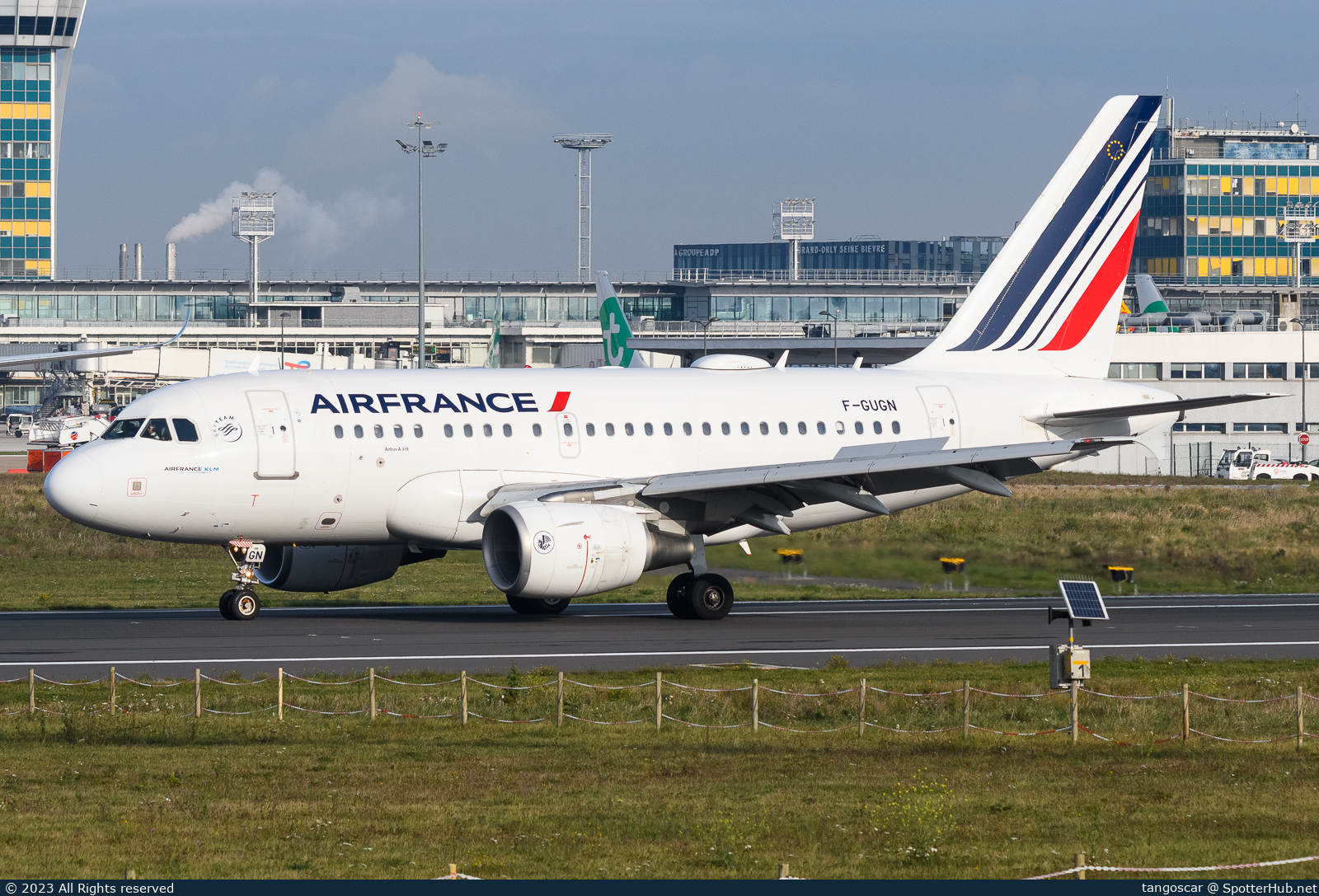 Photo of F-GUGN - Airbus A318-111 operated by Air France