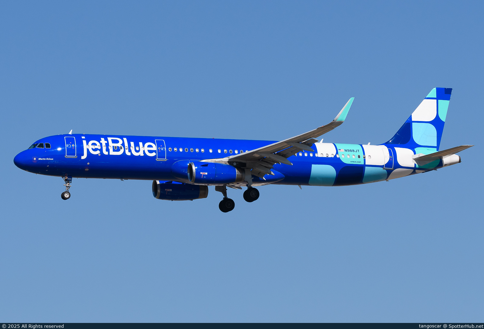 Photo of N988JT - Airbus A321-231 operated by jetBlue Airways