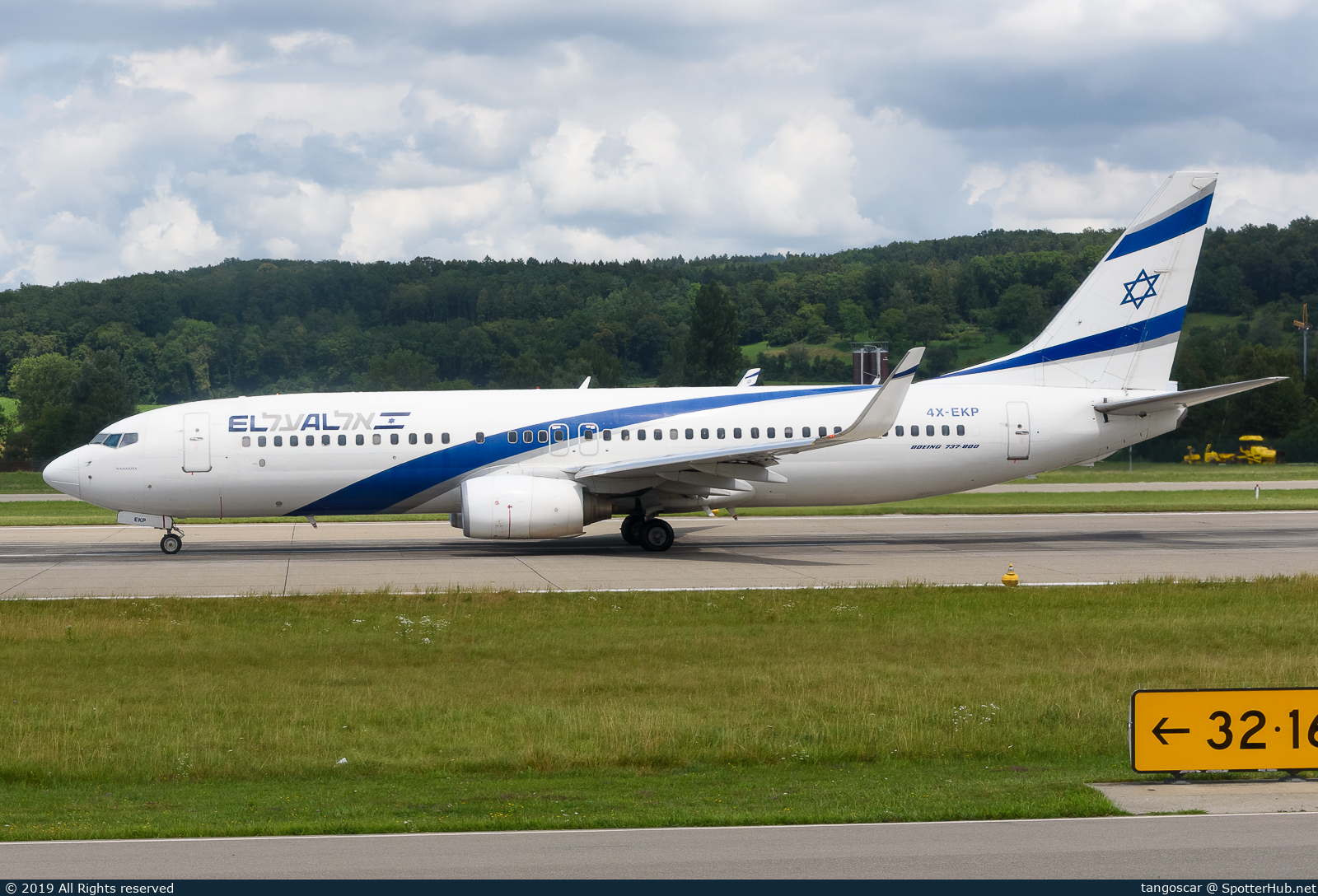 Photo of 4X-EKP - Boeing 737-8Q8 operated by El Al Israel Airlines