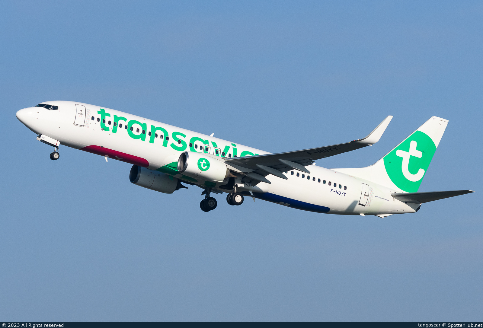 Photo of F-HUYY - Boeing 737-8GP operated by Transavia France