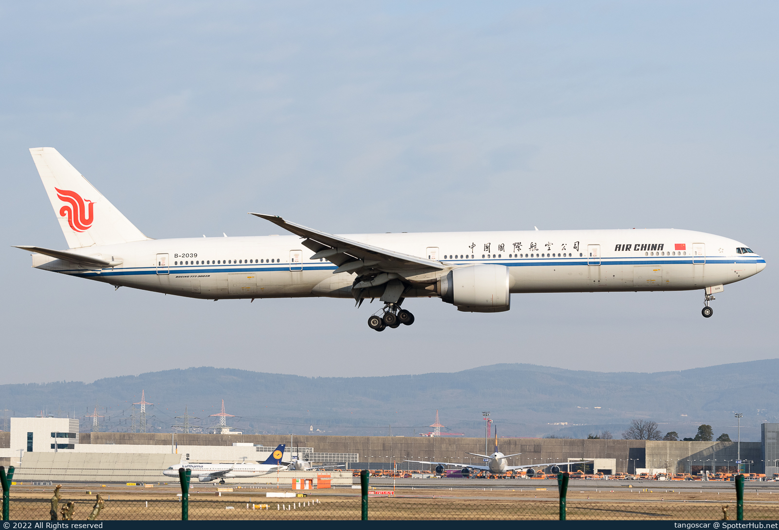 Photo of B-2039 - Boeing 777-39L(ER) operated by Air China