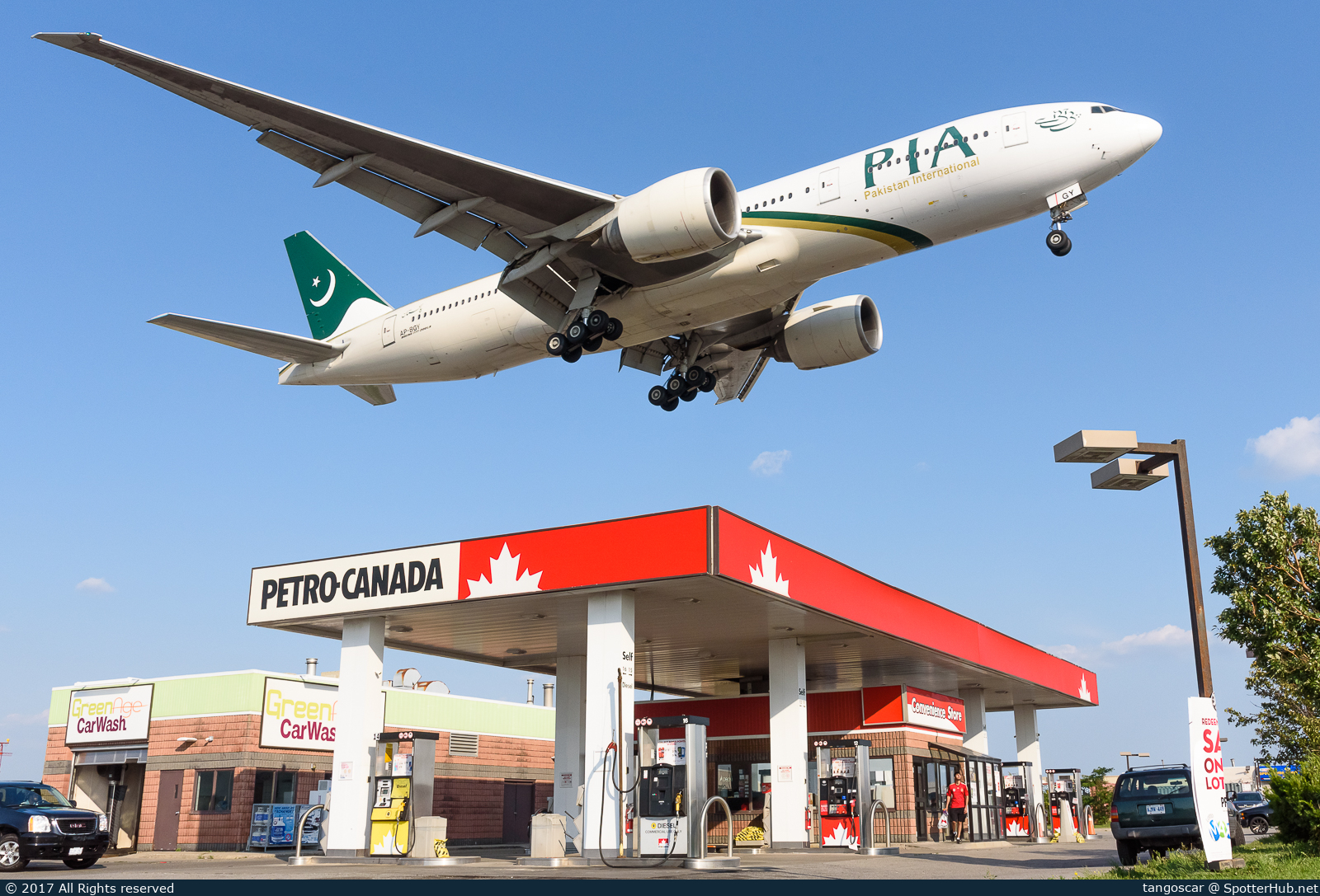 Photo of AP-BGY - Boeing 777-240(LR) operated by PIA Pakistan International Airlines