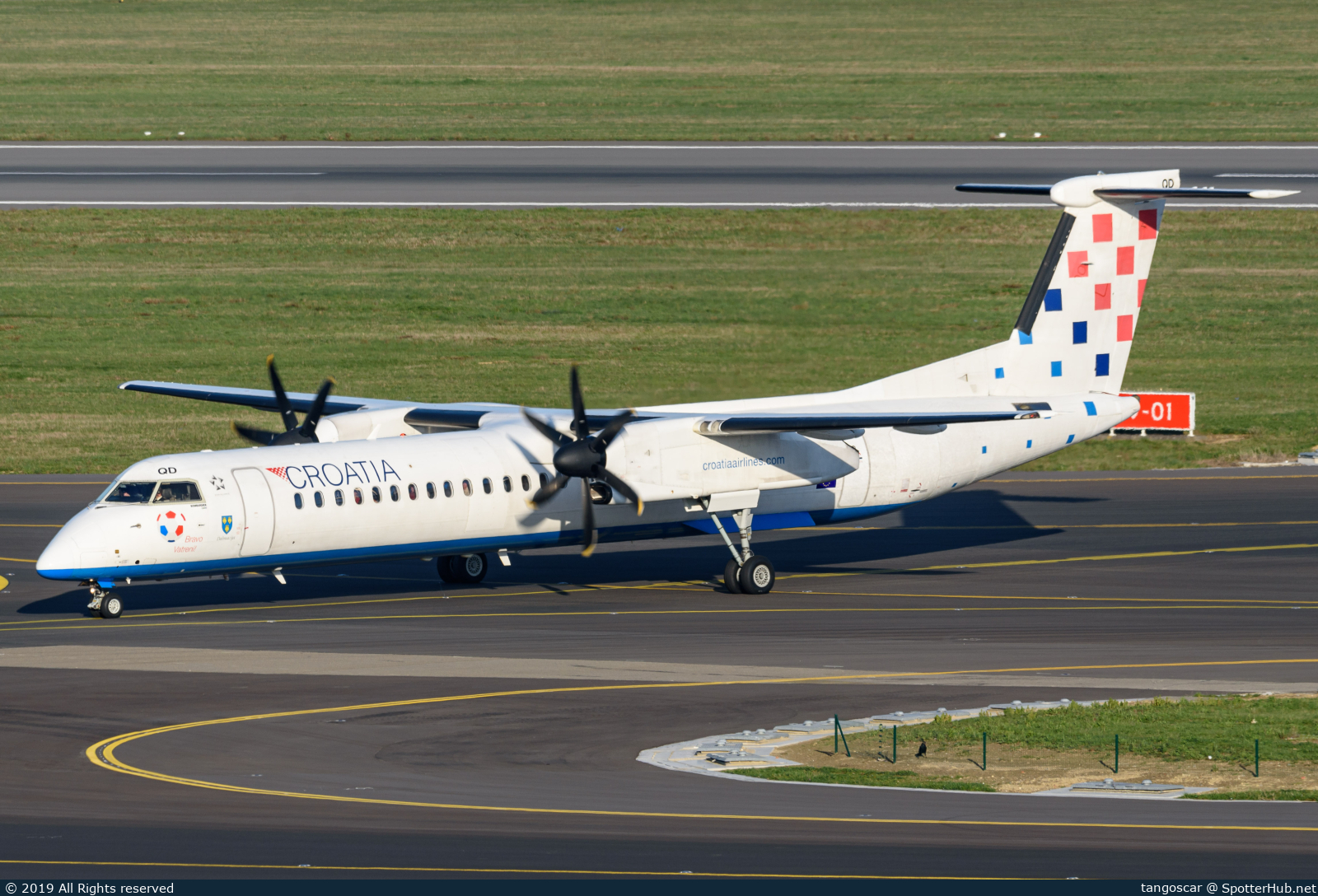 Photo of 9A-CQD - Bombardier DHC-8-402 Dash 8 Q400 operated by Croatia Airlines